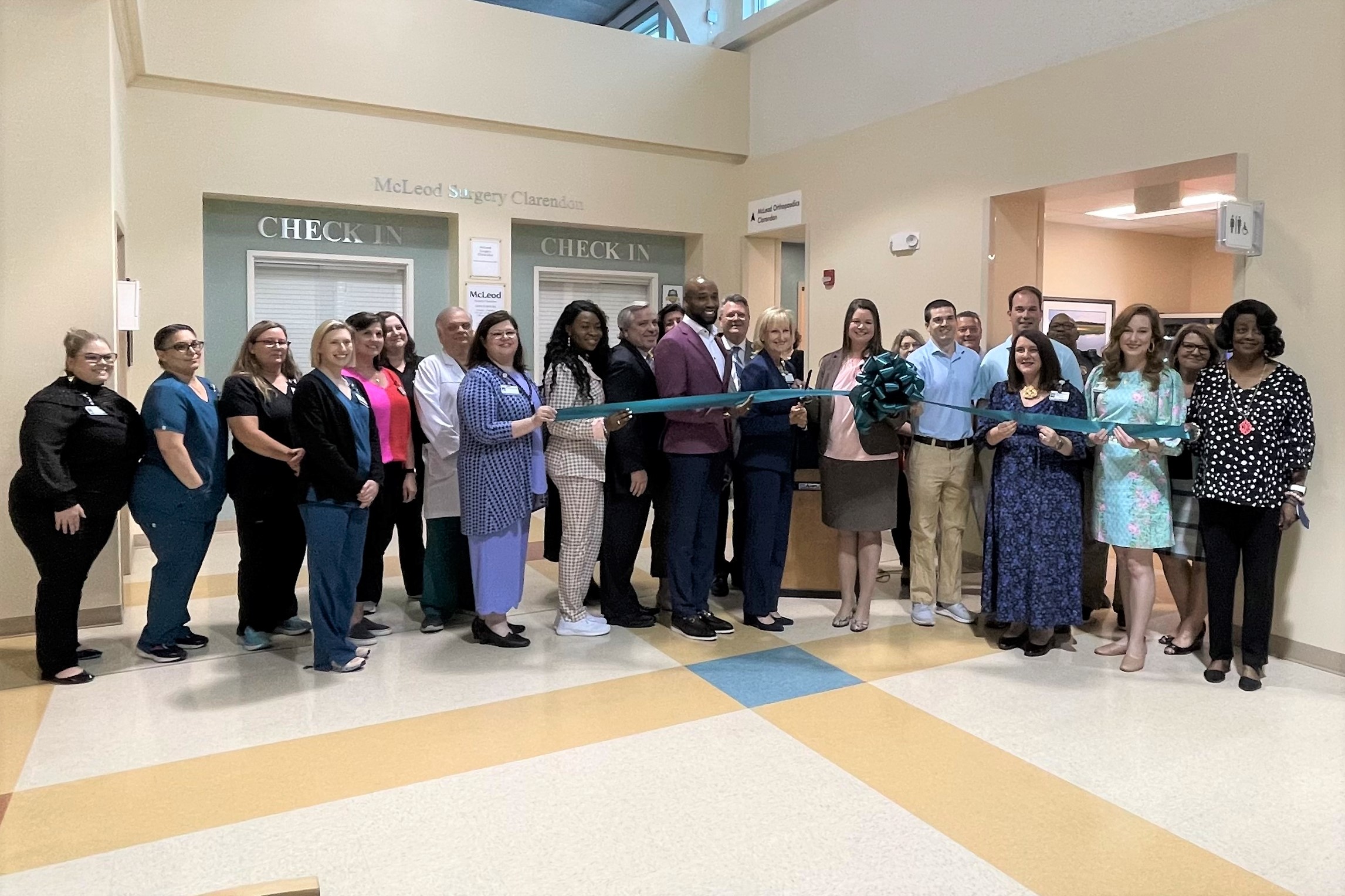 Ribbon Cutting Held for McLeod Medical Plaza Clarendon McLeod Health